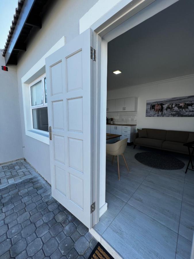On The Main Apartment Walvis Bay Exterior photo