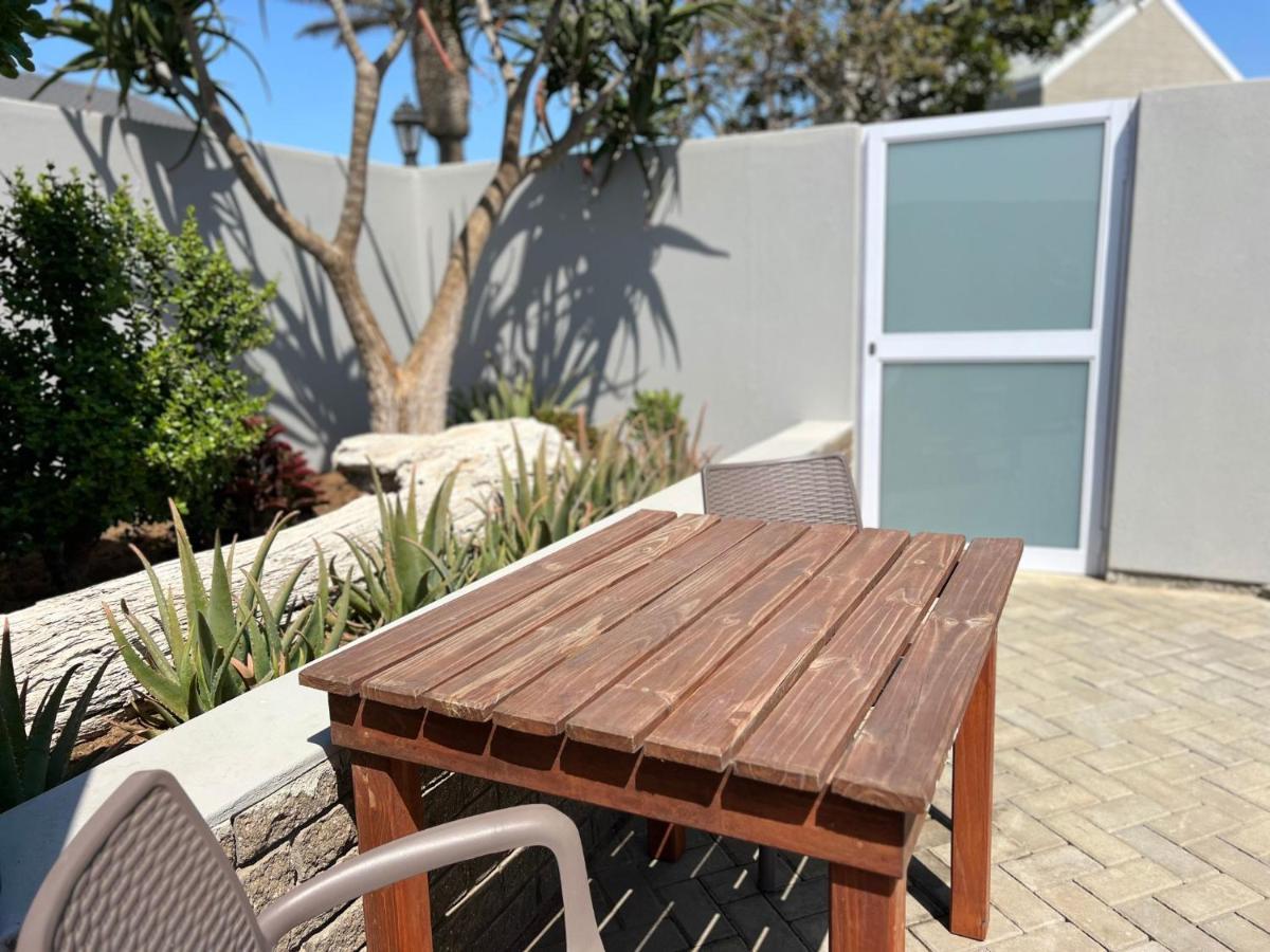 On The Main Apartment Walvis Bay Exterior photo